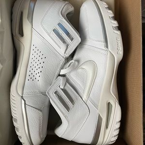 Nike Zoom Generation Low. 2004 original. Brand new. In box.